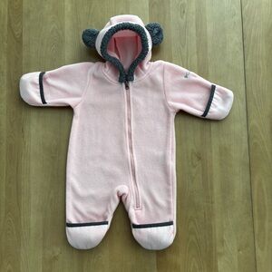 COLUMBIA Infant Fleece Snowsuit. Pink with Gray Trim. Size 0-3 Months.